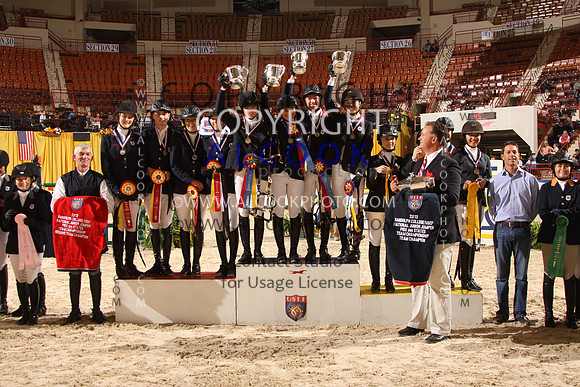 12cParade & Team Present_034_PN13