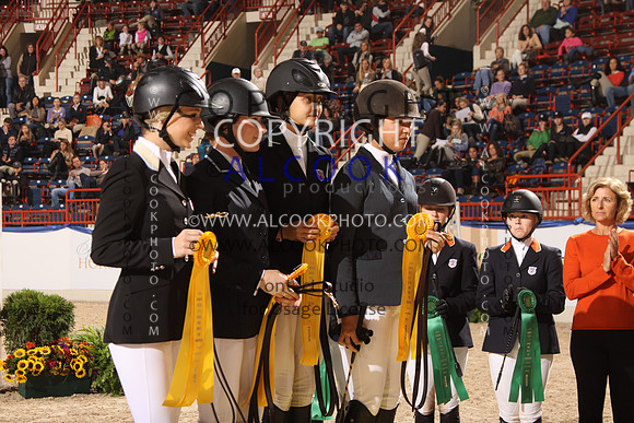 12cParade & Team Present_007_PN13